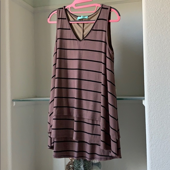 Brown striped tank - Picture 1 of 6